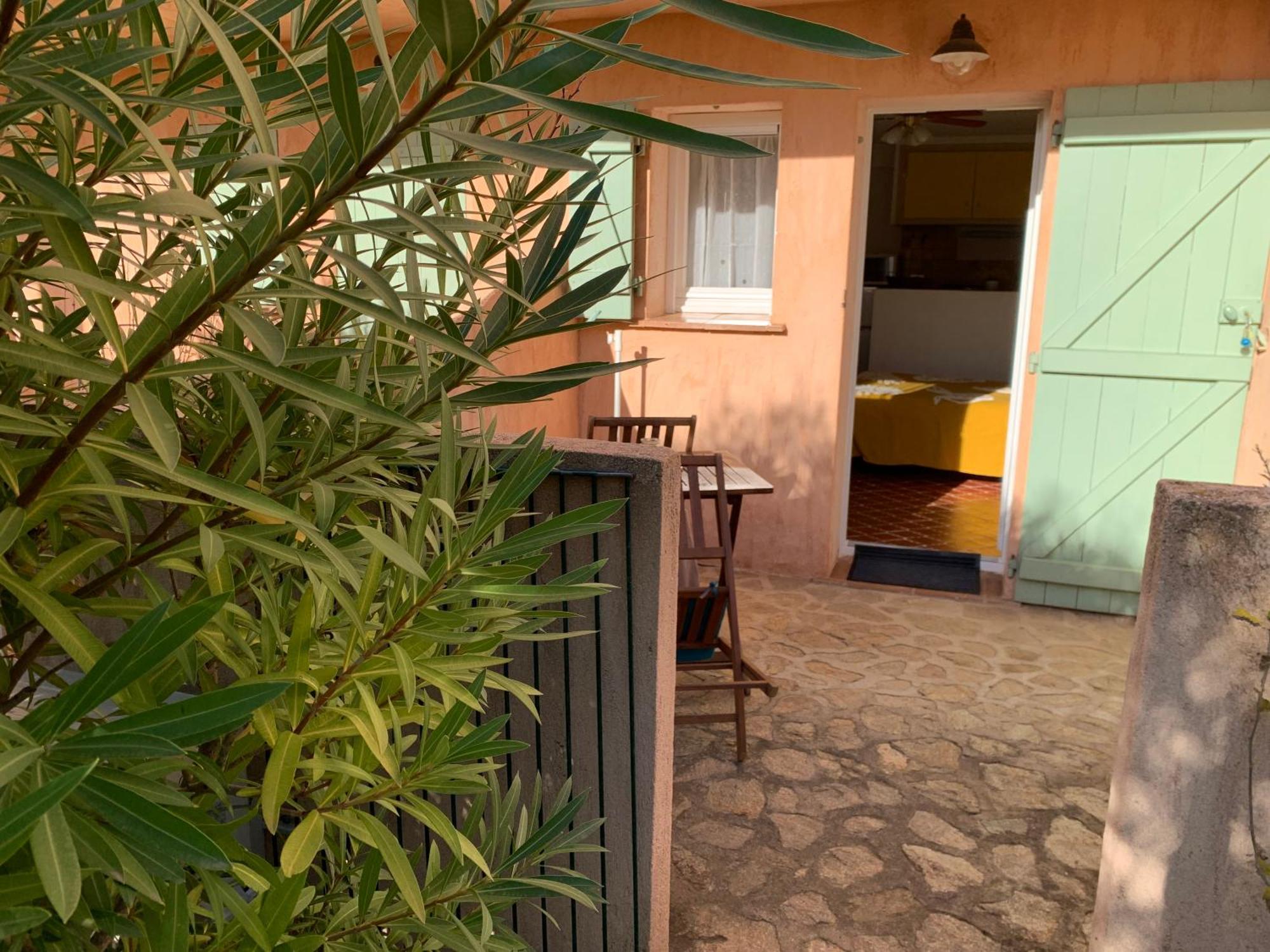Les Oliviers Apartman Grimaud Kültér fotó