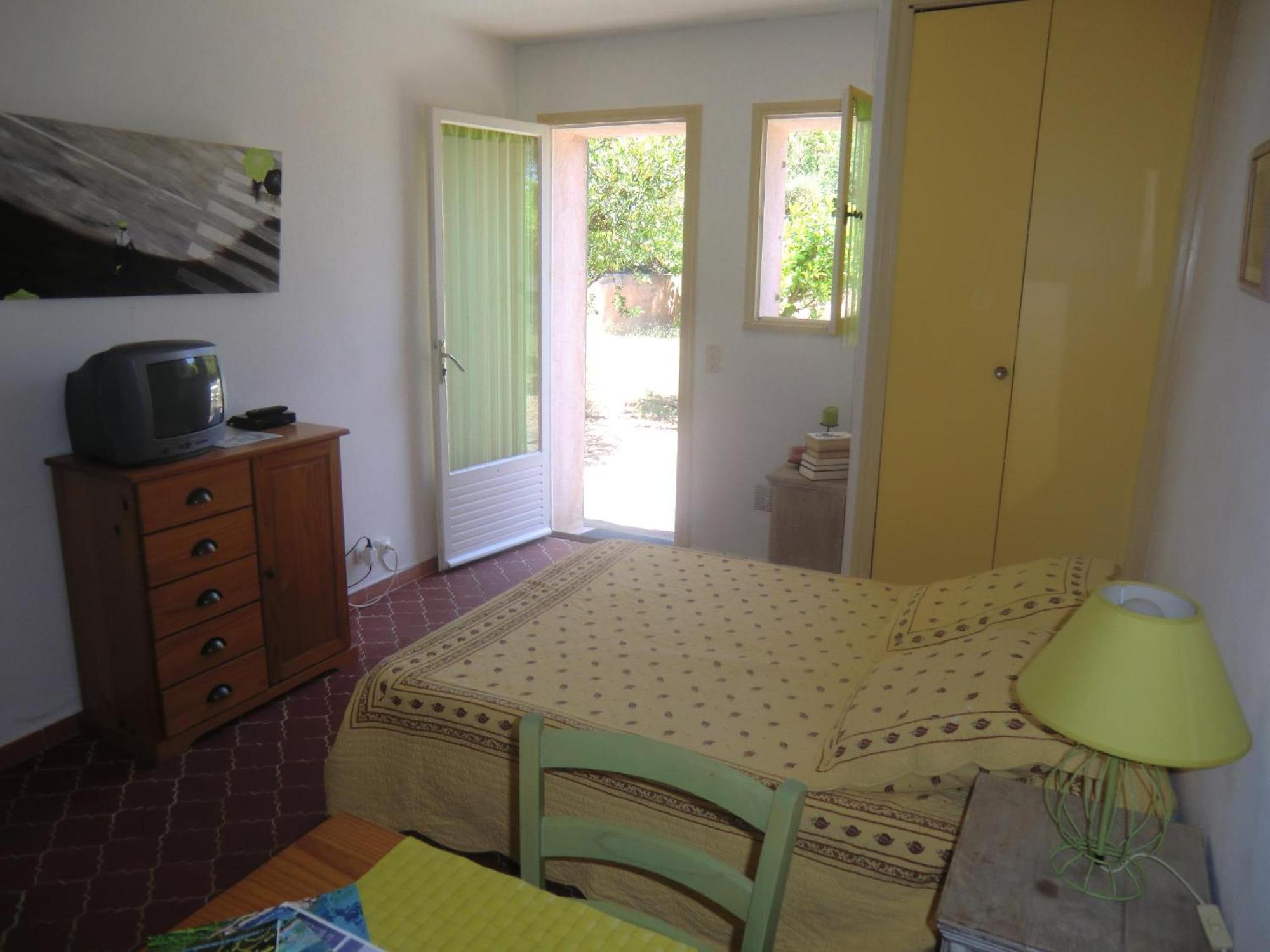 Les Oliviers Apartman Grimaud Szoba fotó
