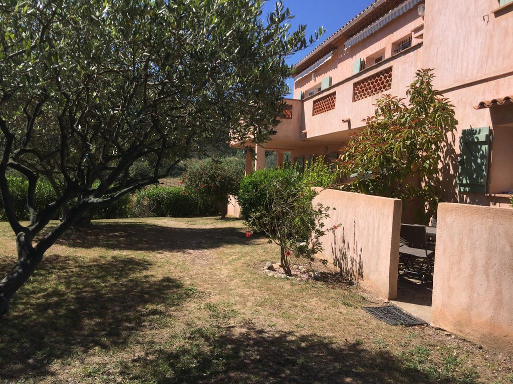 Les Oliviers Apartman Grimaud Kültér fotó