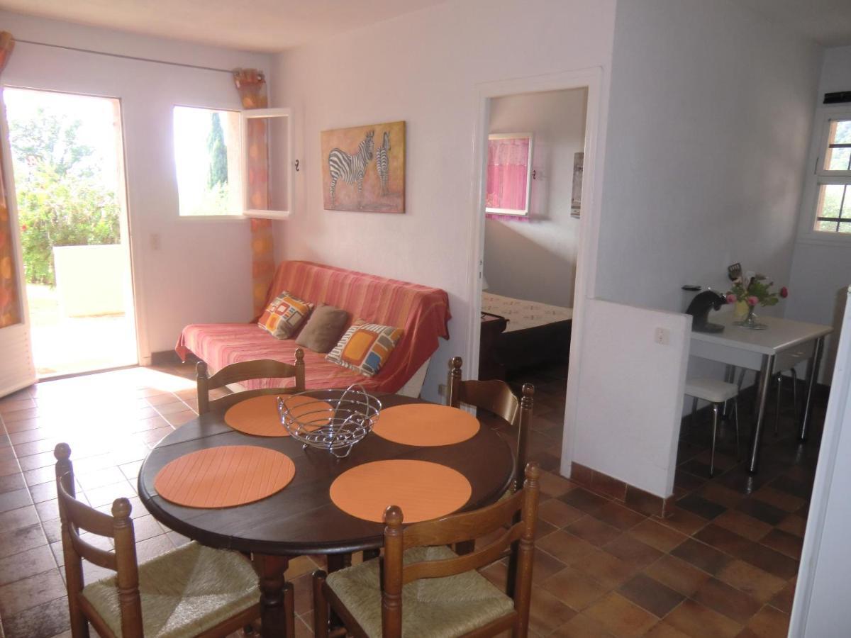 Les Oliviers Apartman Grimaud Szoba fotó